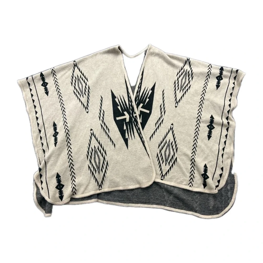 Women Wrap Poncho Beige Black Acrylic Knit Aztec Bohemian Tribal Boho Open Front